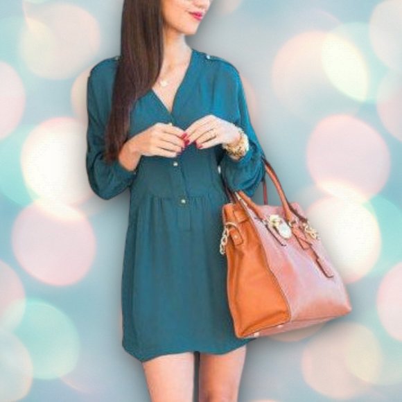 Hoss Intropia Women’s Green V-Neck Long Sleeve Button Chiffon Dress Size 40 NWT - Picture 2 of 6